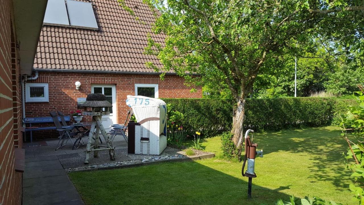 Ninas Ferienwohnung Dagebull Bagian luar foto
